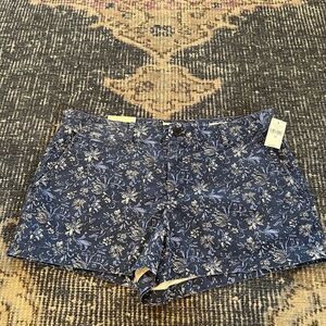 GAP Women's 12 navy floral stretch mid rise flat front zip up Summer sho…